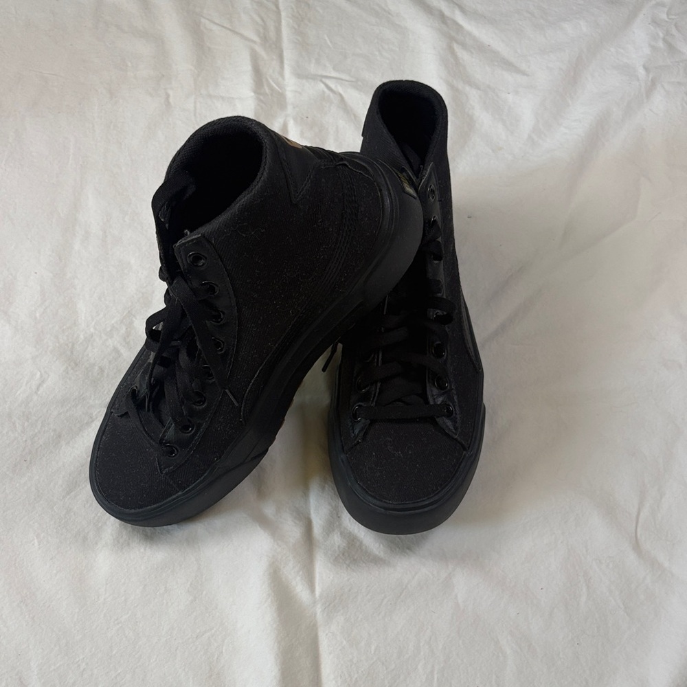 Puma Black High-Top Sneakers - Picture 3 of 6